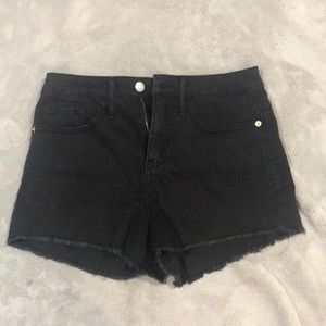 Black wild fable Jean shorts SZ 4
